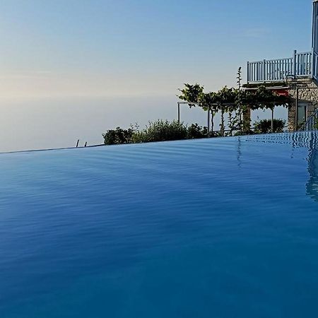 Villa Matula Kalamítsi Esterno foto